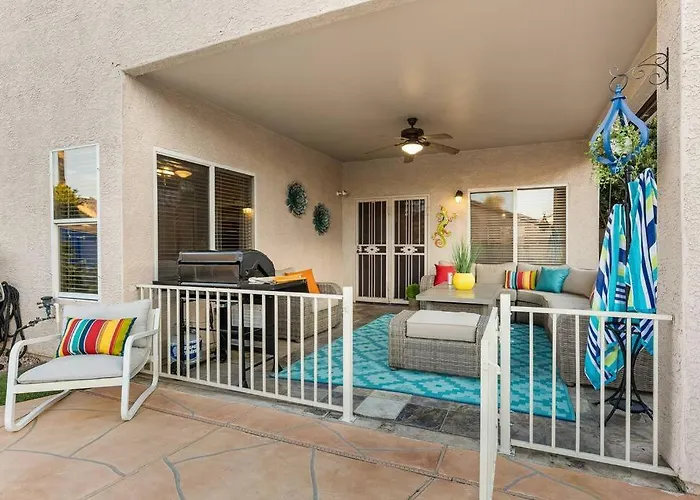 Heatable Pool Outdoor Oasis Amenities Bbq * Gilbert